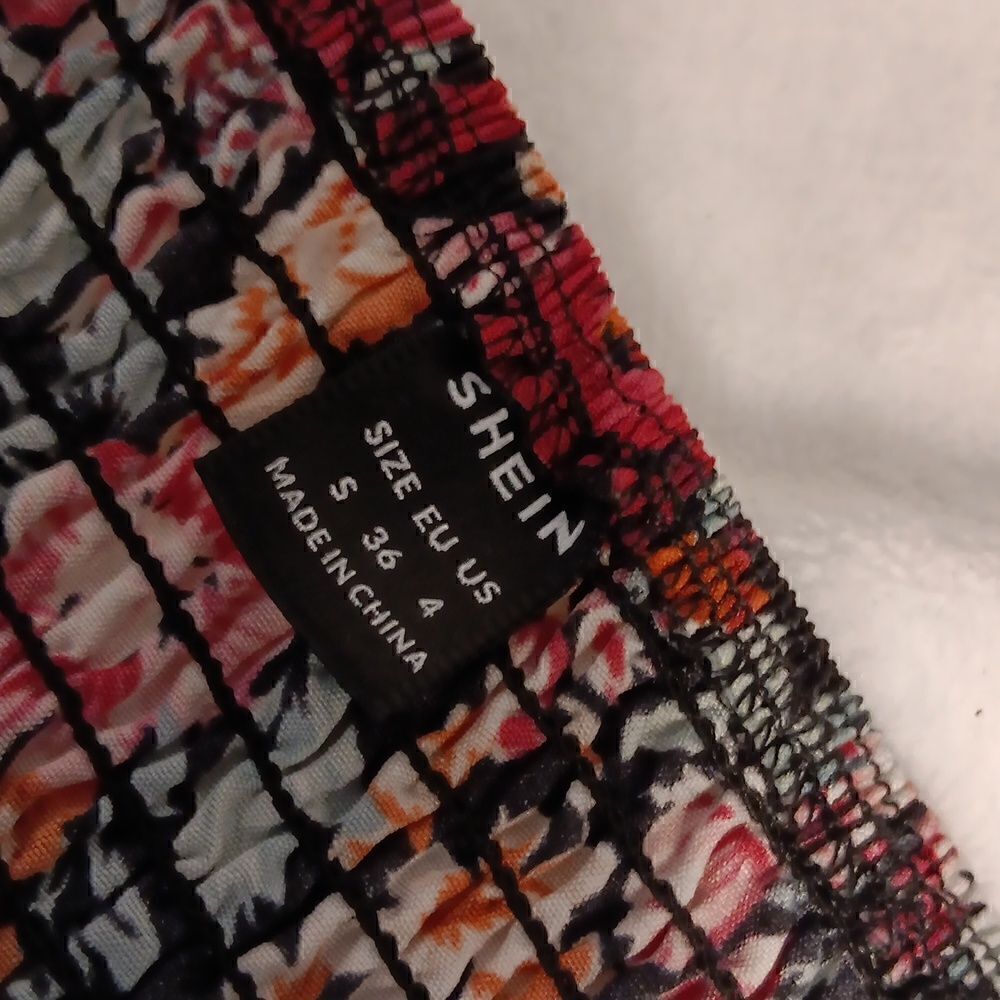All Over Print Floral Off The Shoulder Shirred Top - Picture 10 of 11